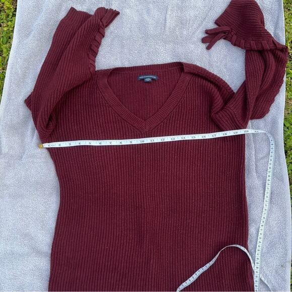 American Eagle Outfitters Maroon V Neck Ribbed Knit Sweater Cozycore Size Small - Picture 8 of 9